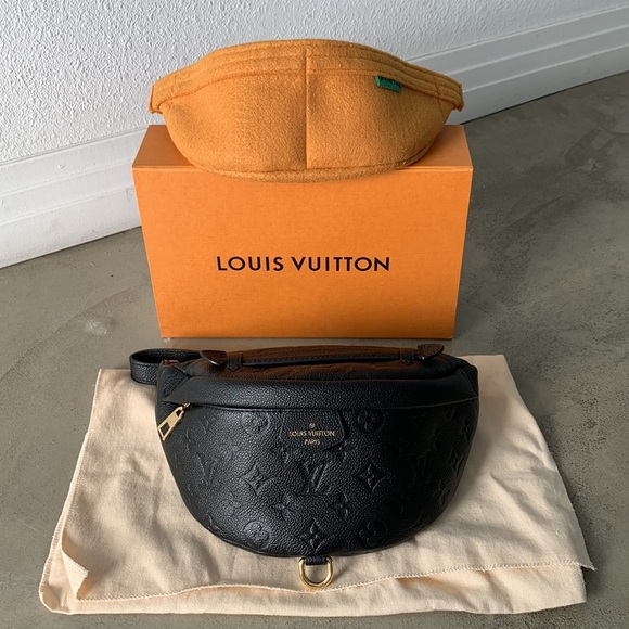 SOLD! 🦄 Louis Vuitton Monogram Empreinte Bumbag - Picture 10 of 12